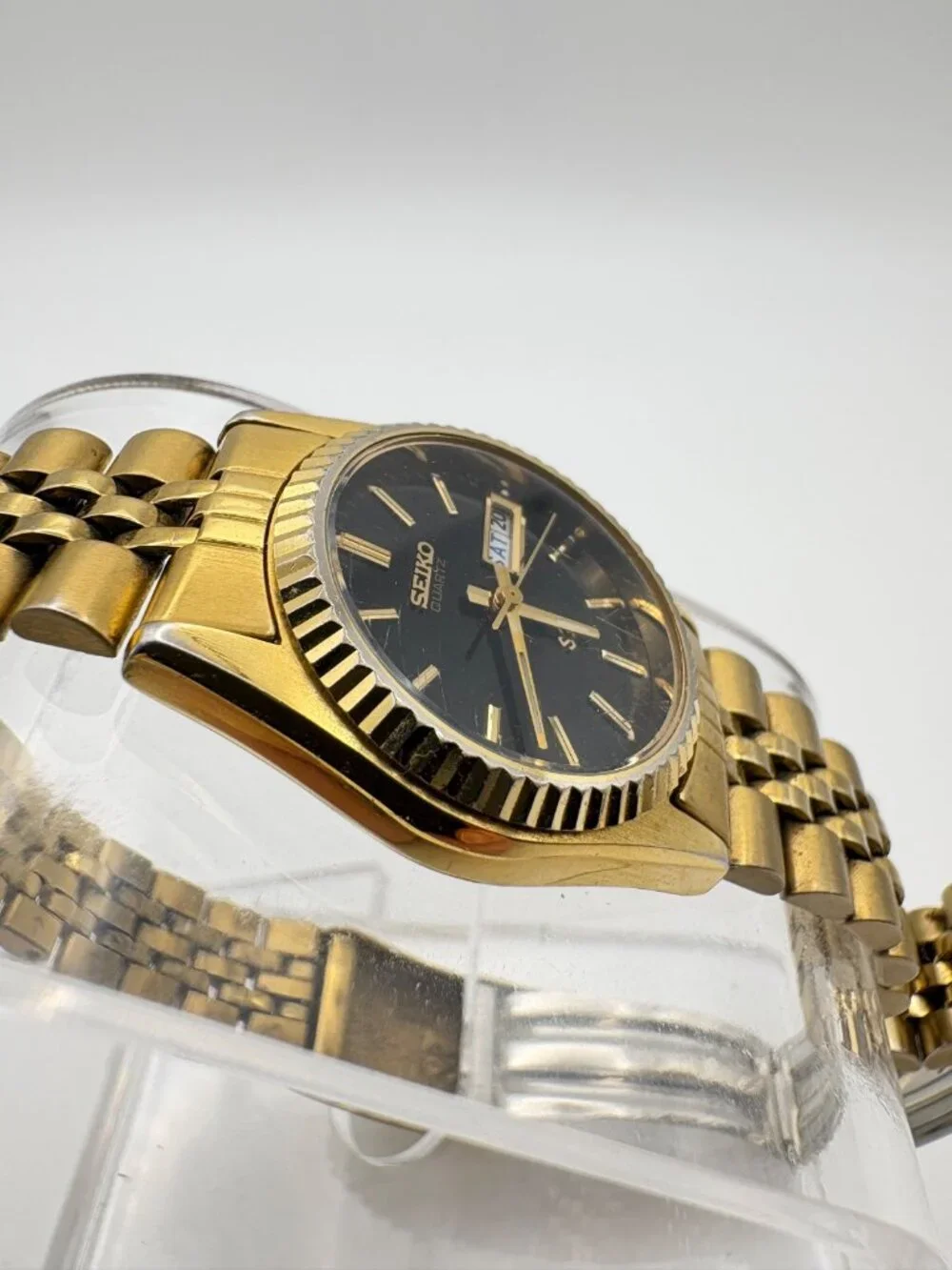 Vintage Seiko SQ Quartz Watch 3Y03-0169 Gold Tone Black Dial Fluted Bezel Parts